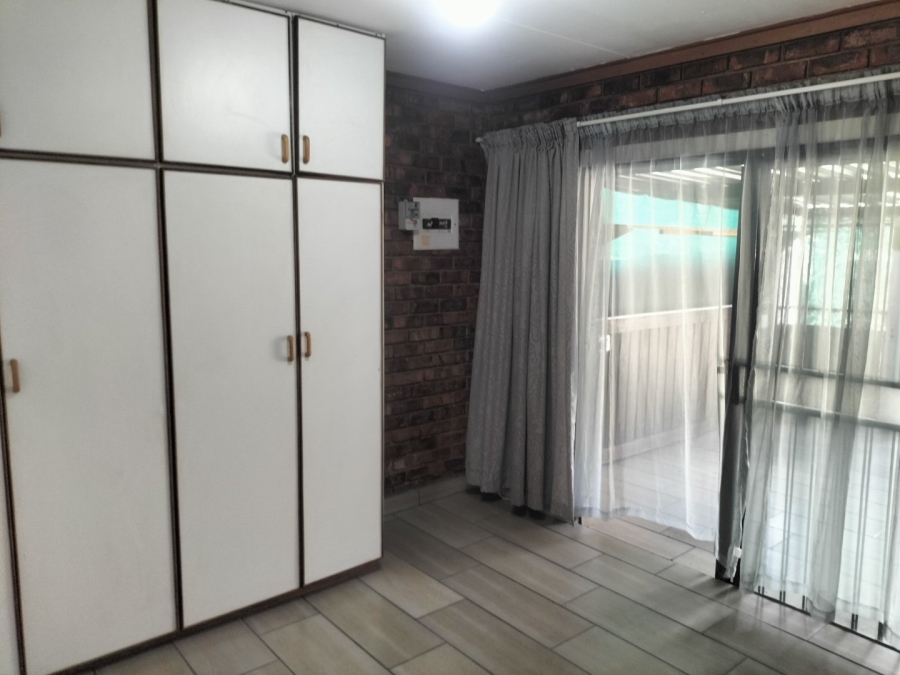 2 Bedroom Property for Sale in Uitsig Free State